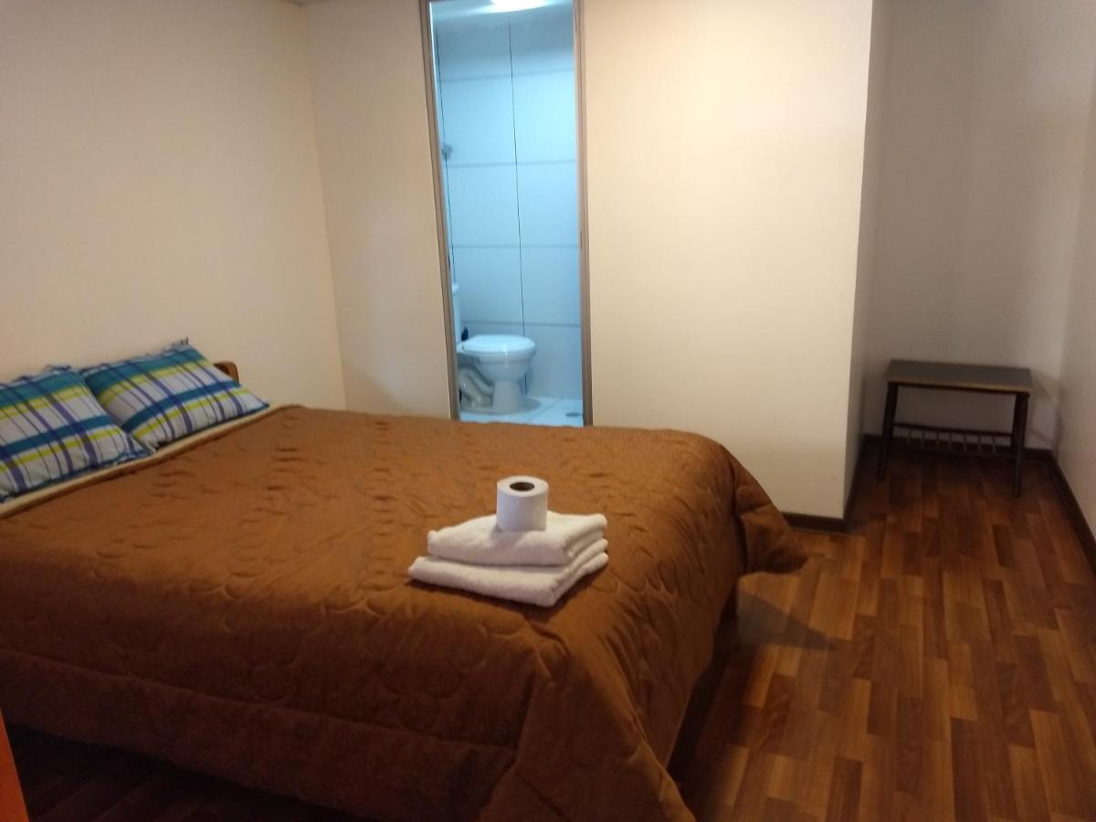 Hostal Chelitos Backpacker *