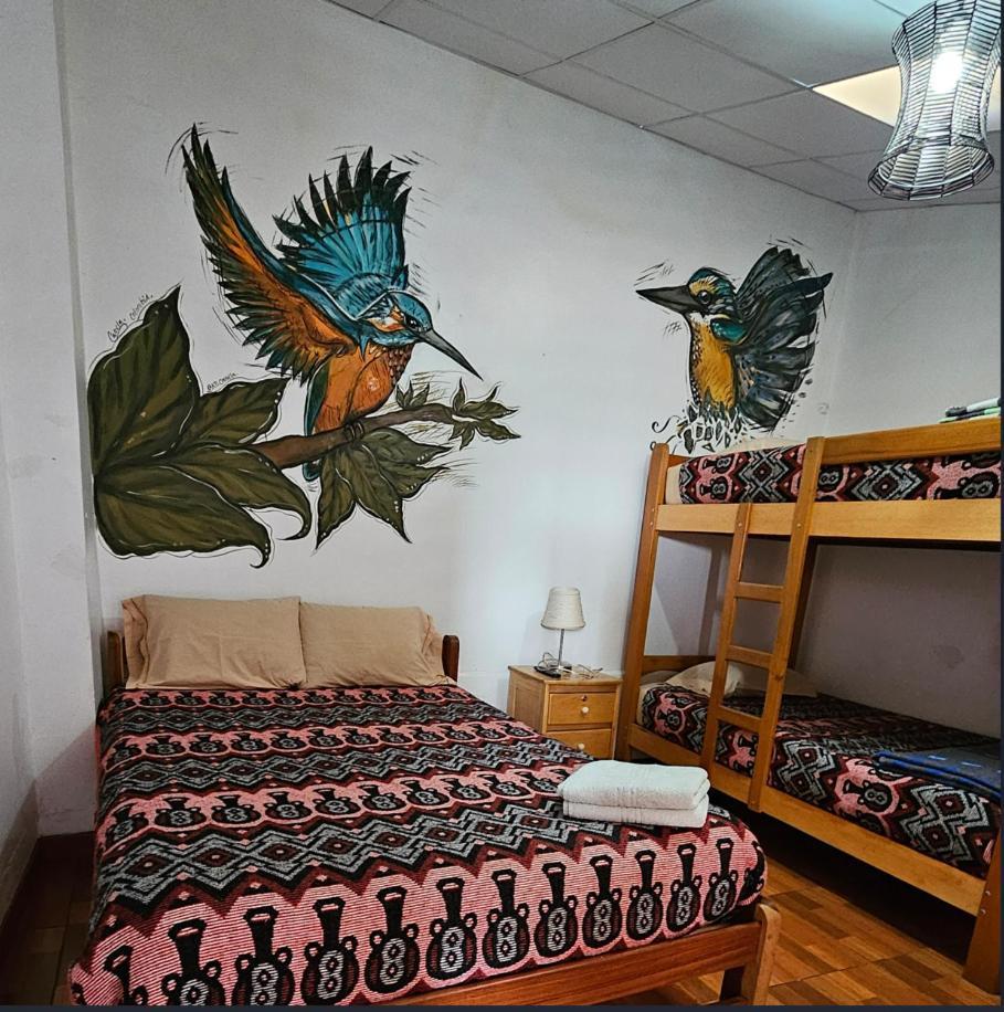 Chelitos Backpacker Hostal *